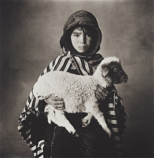 Irving Penn, Child with Lamb, Morocco, 1971